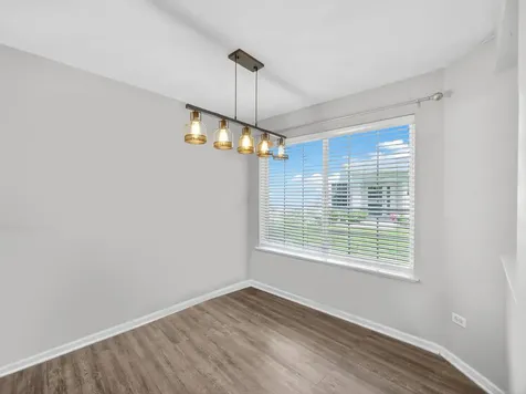 979 Huntington Drive Elk Grove Village IL 60007