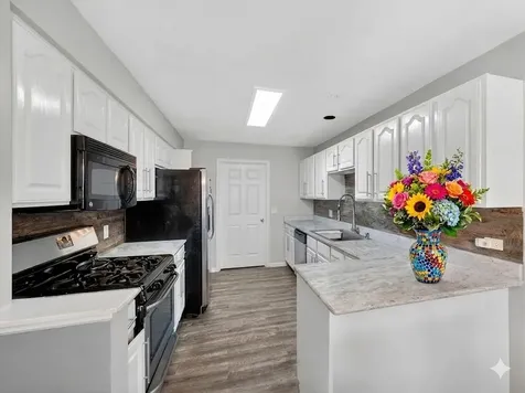 979 Huntington Drive Elk Grove Village IL 60007