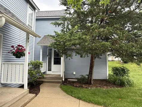 939 Chase Court Gurnee IL 60031
