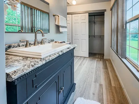 939 Chase Court Gurnee IL 60031