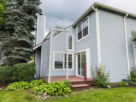 939 Chase Court Gurnee IL 60031