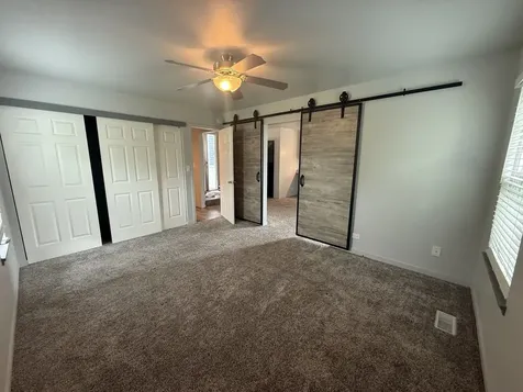 939 Chase Court Gurnee IL 60031