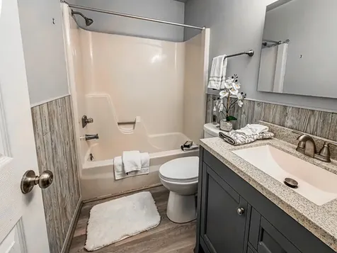 939 Chase Court Gurnee IL 60031