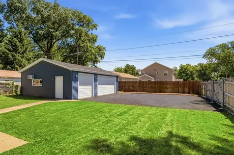 14357 Knox Avenue Midlothian IL 60445