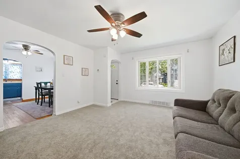 14357 Knox Avenue Midlothian IL 60445