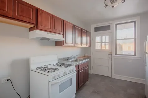 8229 South Vernon Avenue Chicago IL 60619