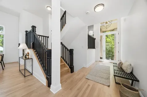 722 North Leavitt Street Chicago IL 60612