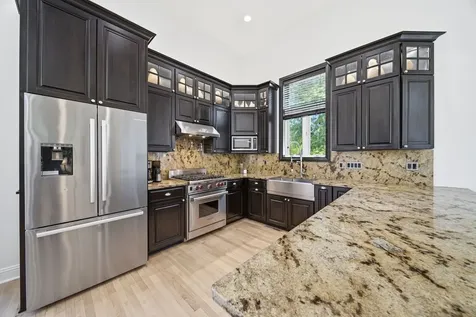 722 North Leavitt Street Chicago IL 60612