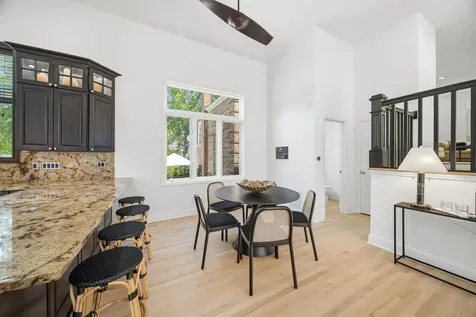 722 North Leavitt Street Chicago IL 60612