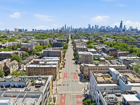 722 North Leavitt Street Chicago IL 60612