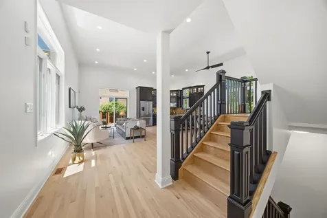 722 North Leavitt Street Chicago IL 60612