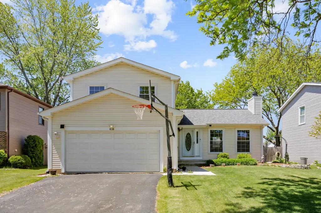 898 Debra Lane Elk Grove Village IL 60007