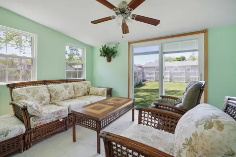 898 Debra Lane Elk Grove Village IL 60007