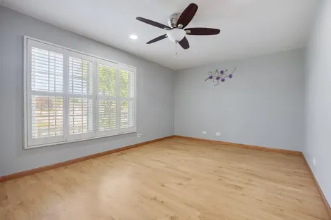 898 Debra Lane Elk Grove Village IL 60007