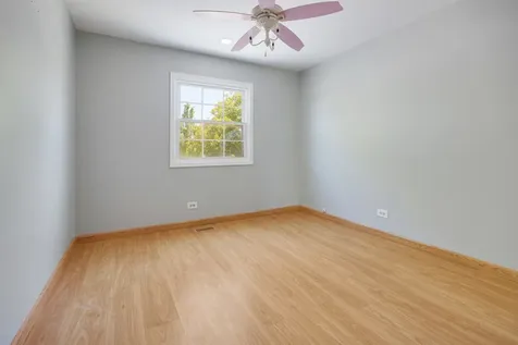 898 Debra Lane Elk Grove Village IL 60007
