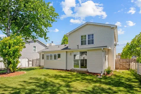 898 Debra Lane Elk Grove Village IL 60007