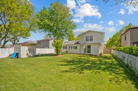 898 Debra Lane Elk Grove Village IL 60007