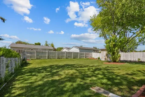 898 Debra Lane Elk Grove Village IL 60007