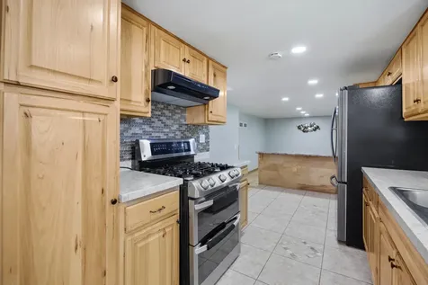 898 Debra Lane Elk Grove Village IL 60007
