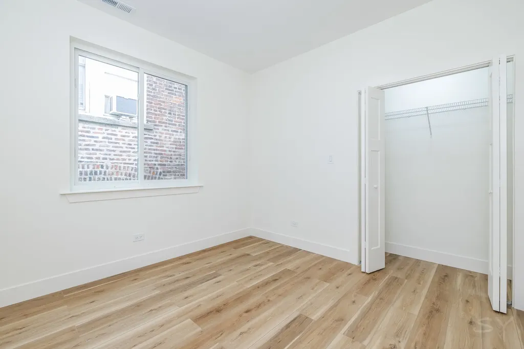 2611 West 21 Street Chicago IL 60608
