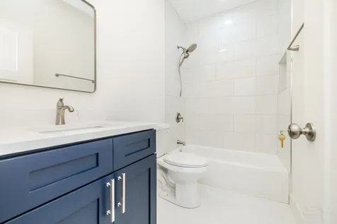2611 West 21 Street Chicago IL 60608