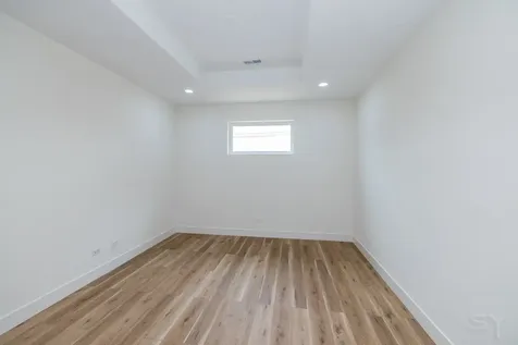2611 West 21 Street Chicago IL 60608
