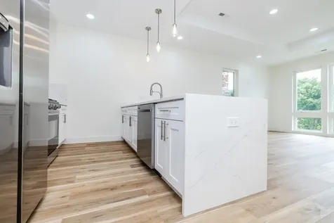 2611 West 21 Street Chicago IL 60608