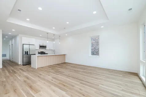 2611 West 21 Street Chicago IL 60608