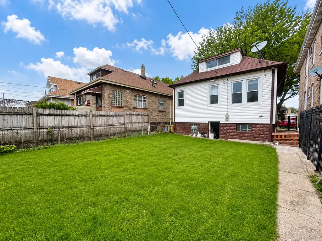 3023 West 54th Place Chicago IL 60632