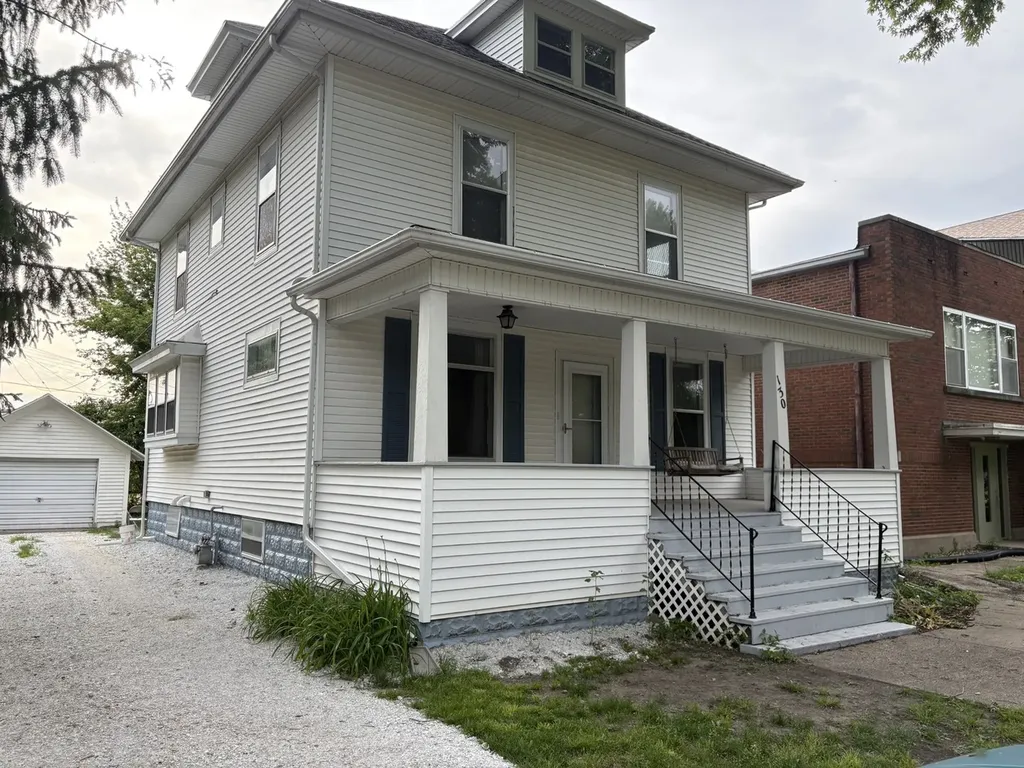130 S 5'th Street Sheldon IL 60966