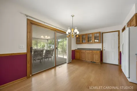 18 Cayman Drive Montgomery IL 60538