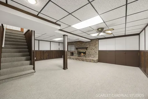 18 Cayman Drive Montgomery IL 60538