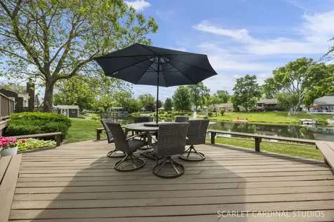 18 Cayman Drive Montgomery IL 60538