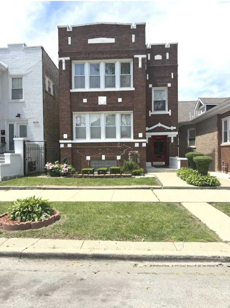 8026 South Aberdeen Street Chicago IL 60620