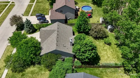 5928 Bluegrass Trail Mchenry IL 60050