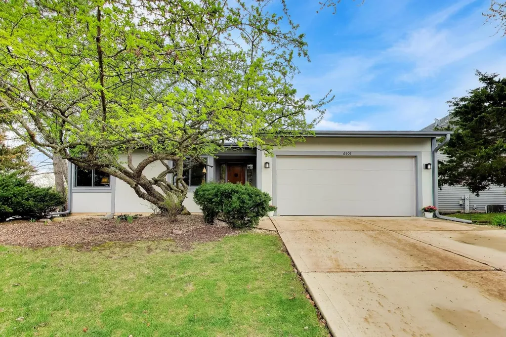 6501 Raintree Court Lisle IL 60532