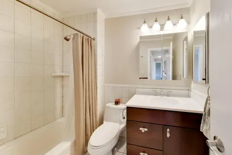6501 Raintree Court Lisle IL 60532