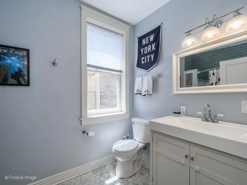 4421 North Troy Street Chicago IL 60625