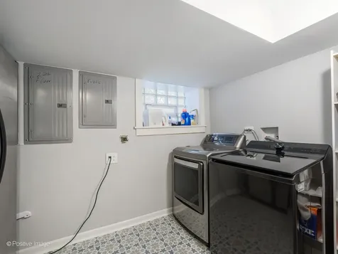4421 North Troy Street Chicago IL 60625