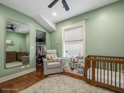 4421 North Troy Street Chicago IL 60625