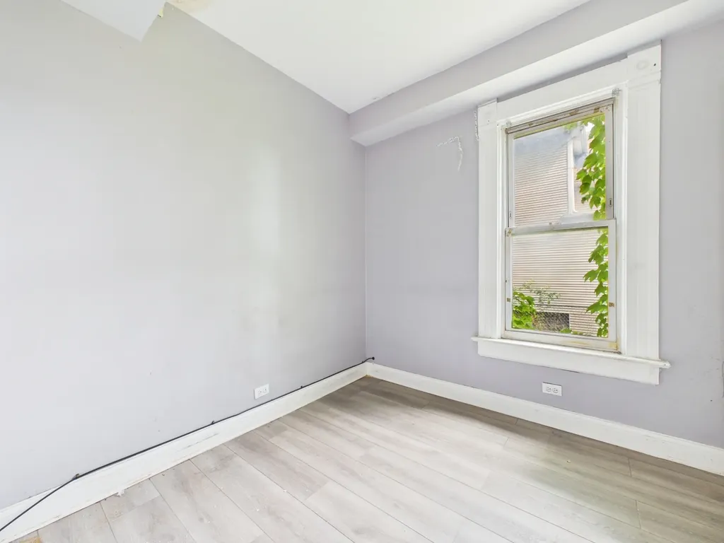 12047 South Michigan Avenue Chicago IL 60628