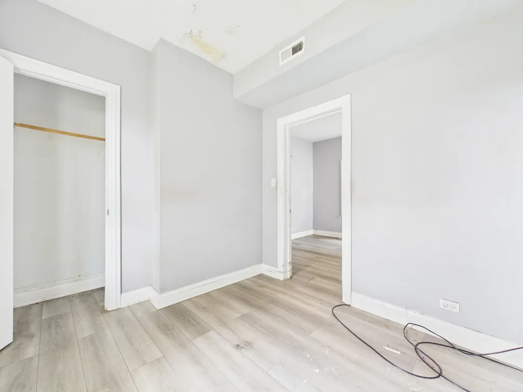 12047 South Michigan Avenue Chicago IL 60628