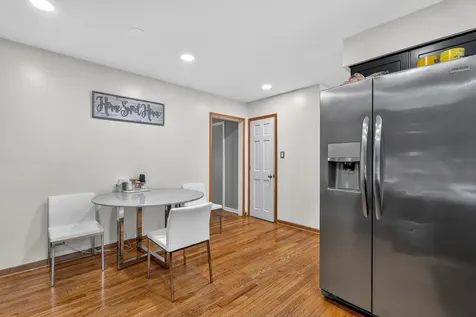 812 Elm Street Flossmoor IL 60422