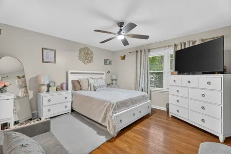812 Elm Street Flossmoor IL 60422