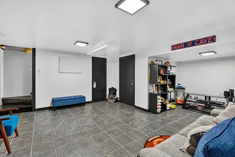 812 Elm Street Flossmoor IL 60422