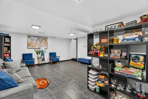 812 Elm Street Flossmoor IL 60422