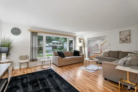812 Elm Street Flossmoor IL 60422