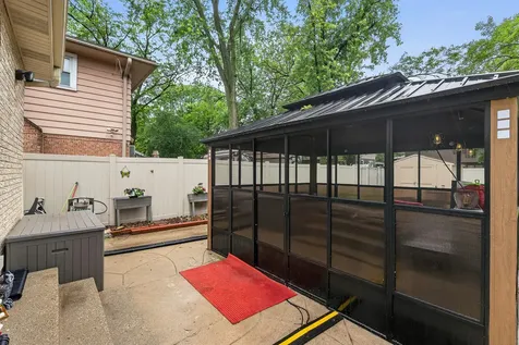 812 Elm Street Flossmoor IL 60422