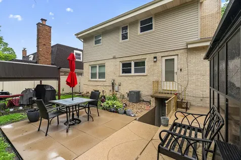 812 Elm Street Flossmoor IL 60422