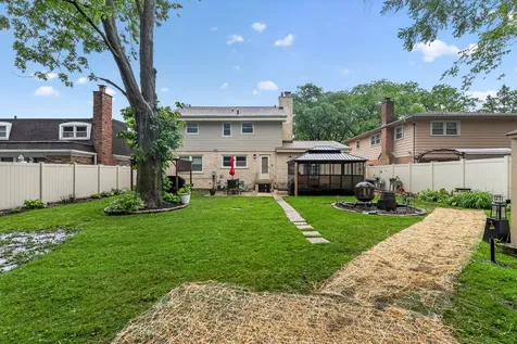 812 Elm Street Flossmoor IL 60422